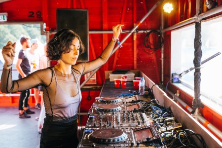 Kelly Lee Owens